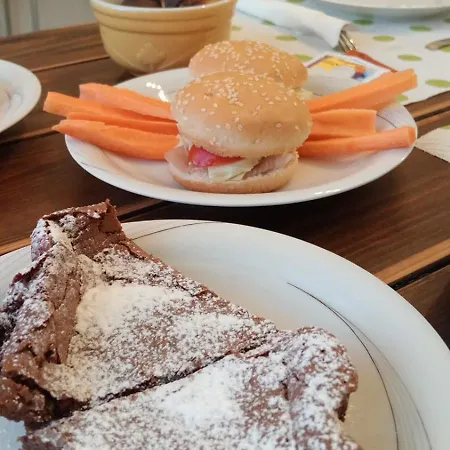 فندق مبيت وإفطار Mawa فيرّارا