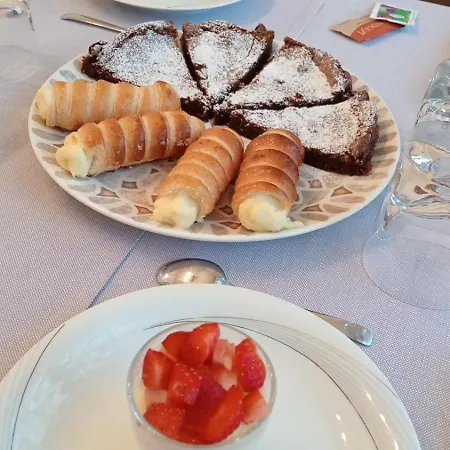 فندق مبيت وإفطار Mawa