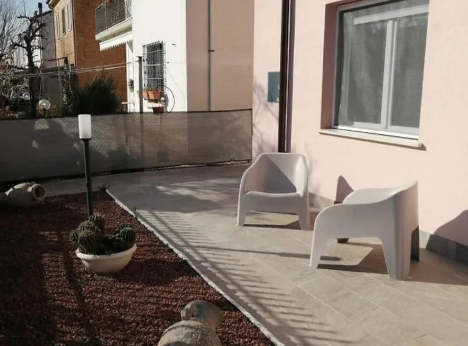 Mawa Nocleg ze śniadaniem Ferrara